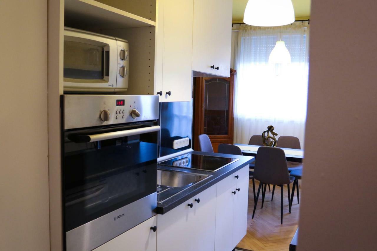 Palace Apartman - Minaret, Eger Bagian luar foto